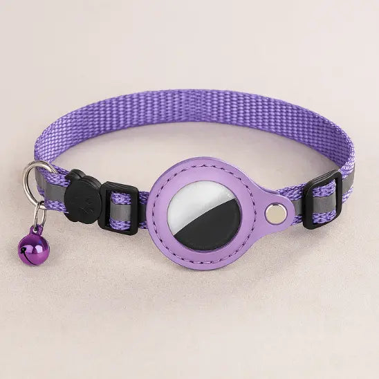 Collier GPS Chat - Support Airtag, Collier de Suivi Anti Perte : en violet sur fond blanc