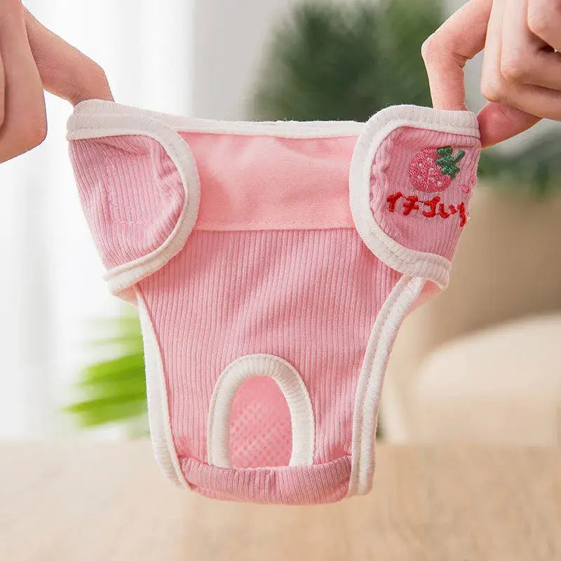 Couche pour Chat Design et Douce avec une Fraise Imprimée