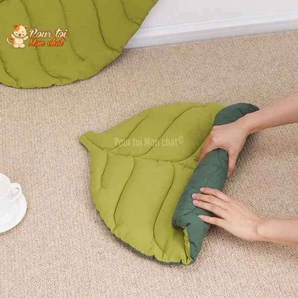 TAPIS, LIT, COUSSIN DOUX EN FORME DE FEUILLE POUR CHAT – FEUILL’À’CHAT™ - Pour toi Mon chat
